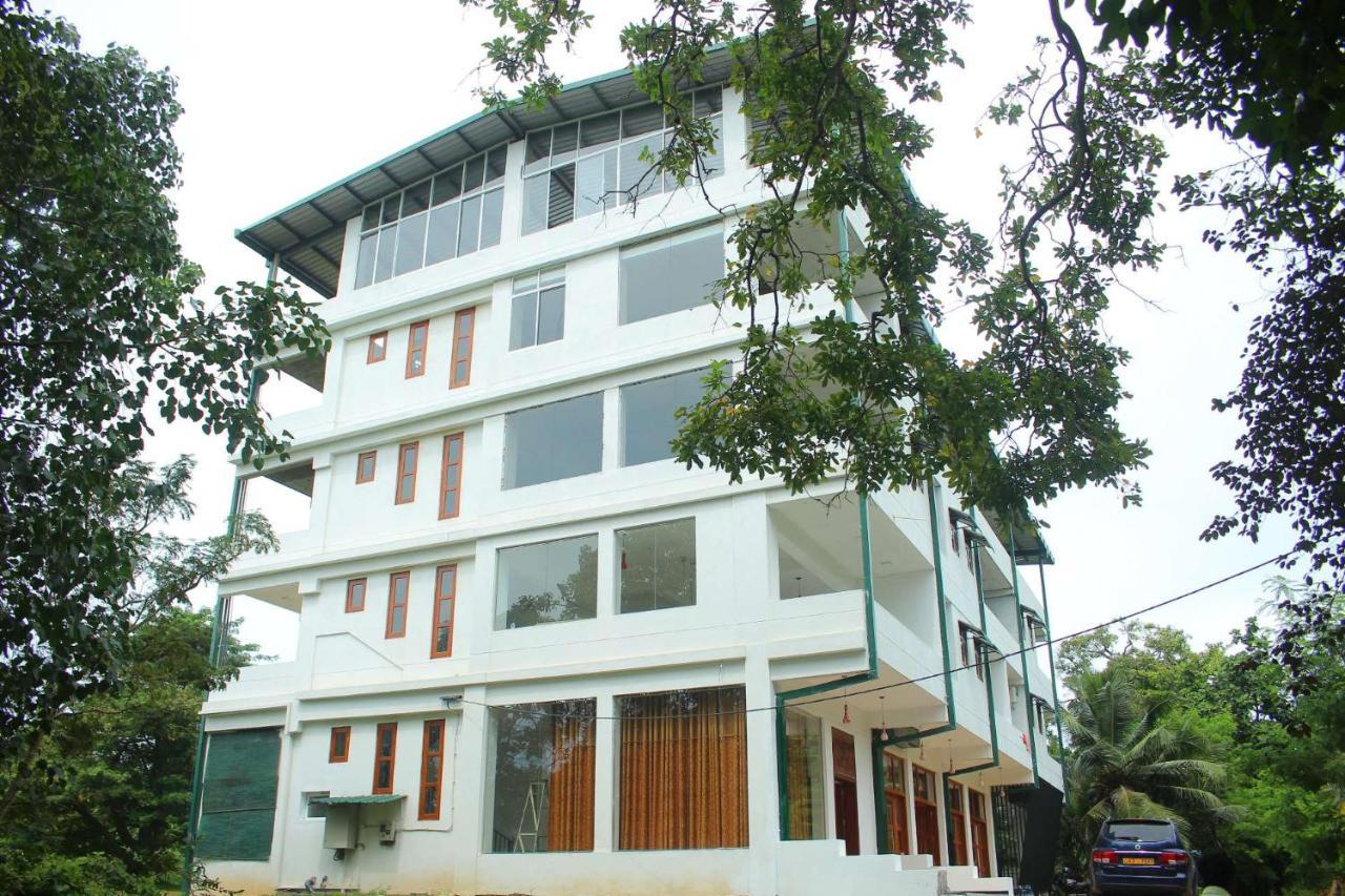 Heritage Eco Resort Kelaniya Eksteriør billede